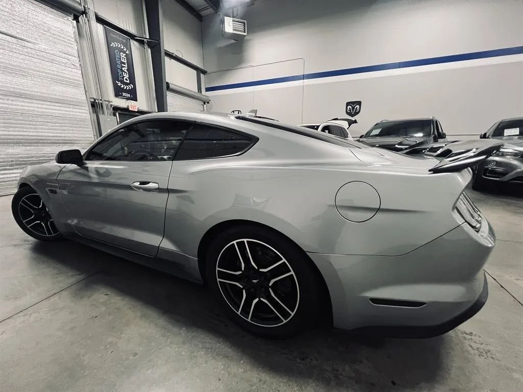 Coupe in Alpharetta, GA, United States 5 - 18756487