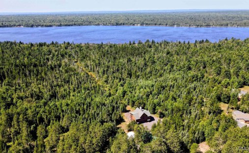Casa a Lake Linden, Michigan, Stati Uniti 1