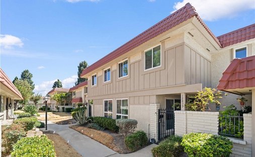 Townhouse in Garden Grove, California, United States 1