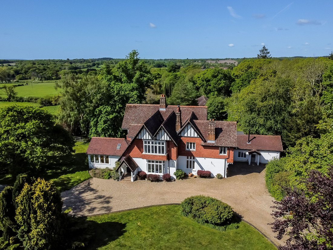 House in Beaulieu, England 1 - 18758216