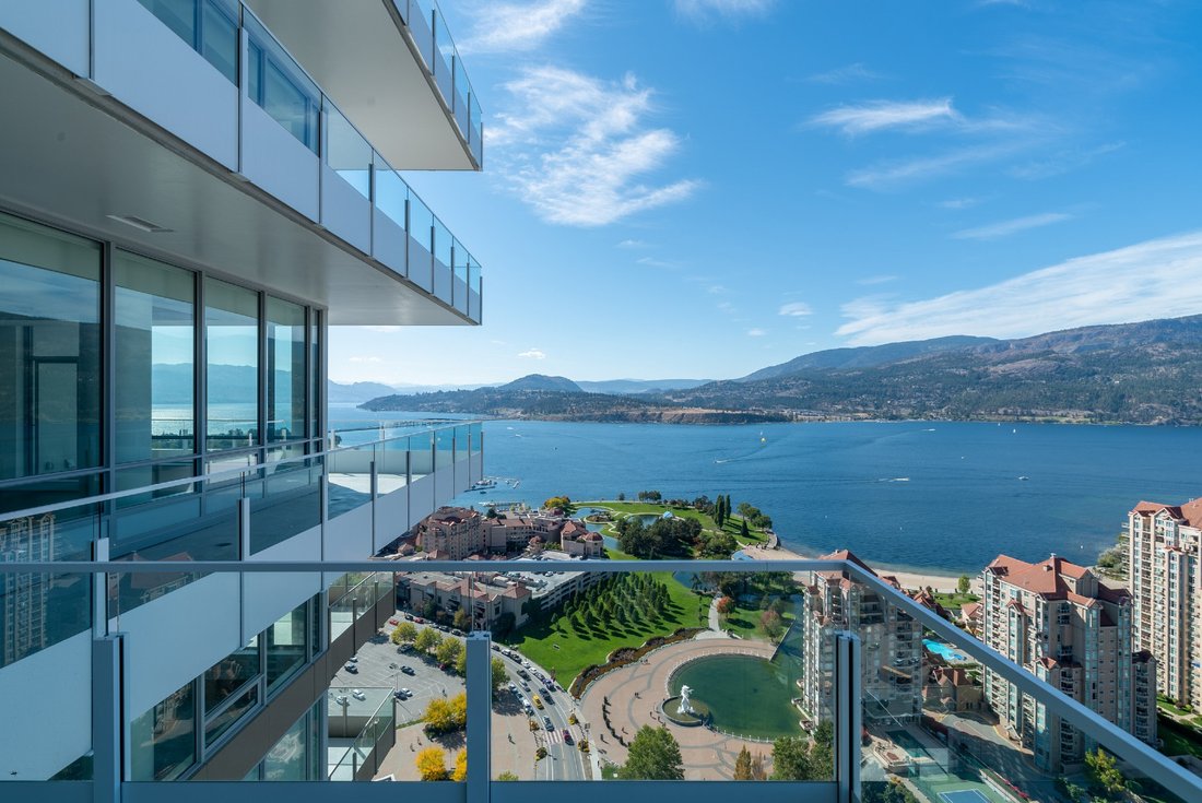 Maison à Kelowna, Colombie-Britannique, Canada 1 - 18753760