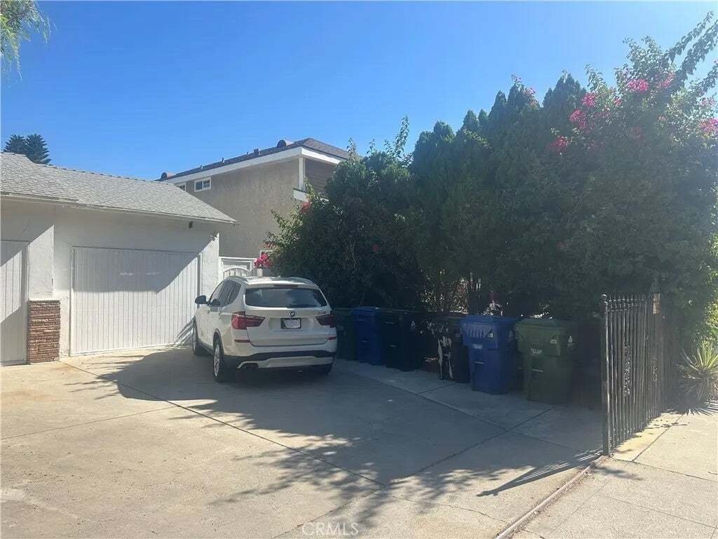 Los Angeles, California, United States 5 - 18754383