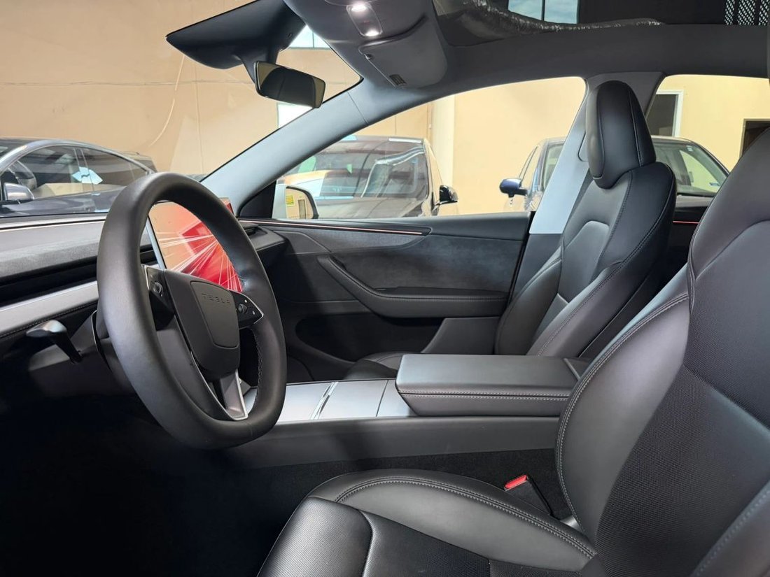 Suv in El Monte, CA, United States 2 - 18753449