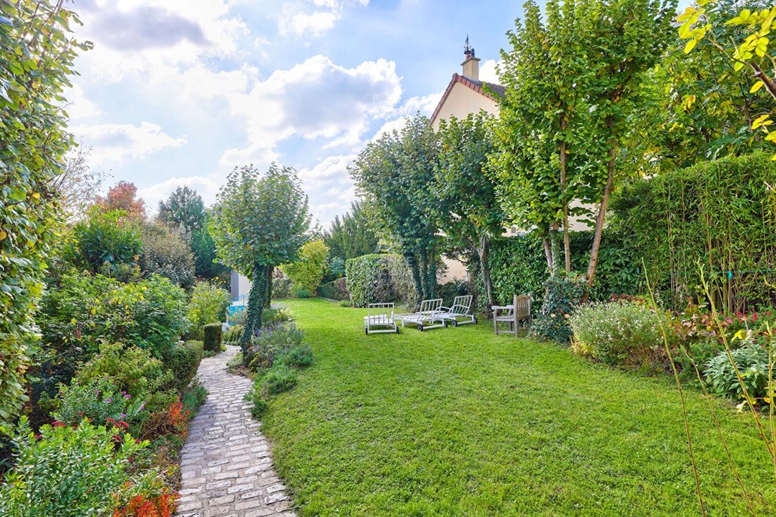 Maison à Beau Site-Pommerets-Binelles, Sèvres, France 2 - 18756376