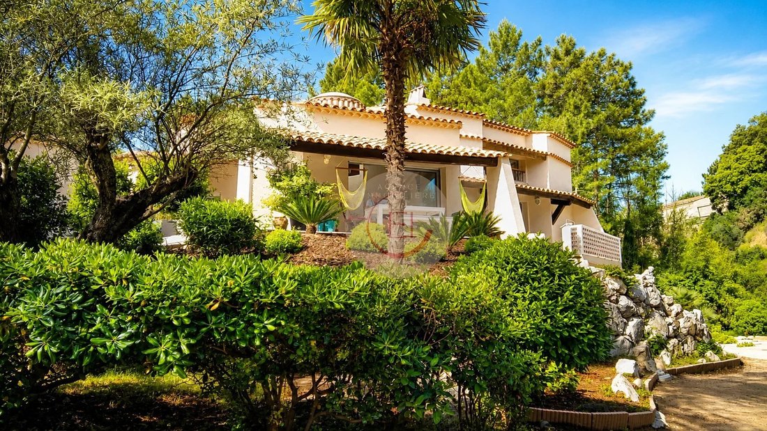 Villa in Les Adrets-de-l'Estérel, Provence-Alpes-Côte d'Azur, France 4 - 15680358