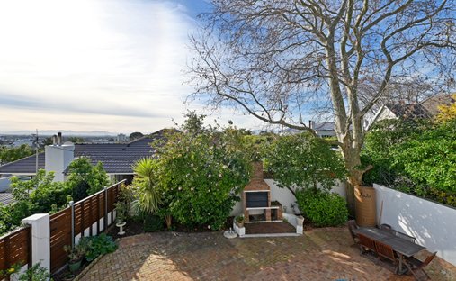 Townhouse in Claremont, Southern Suburbs, Cape Town 1