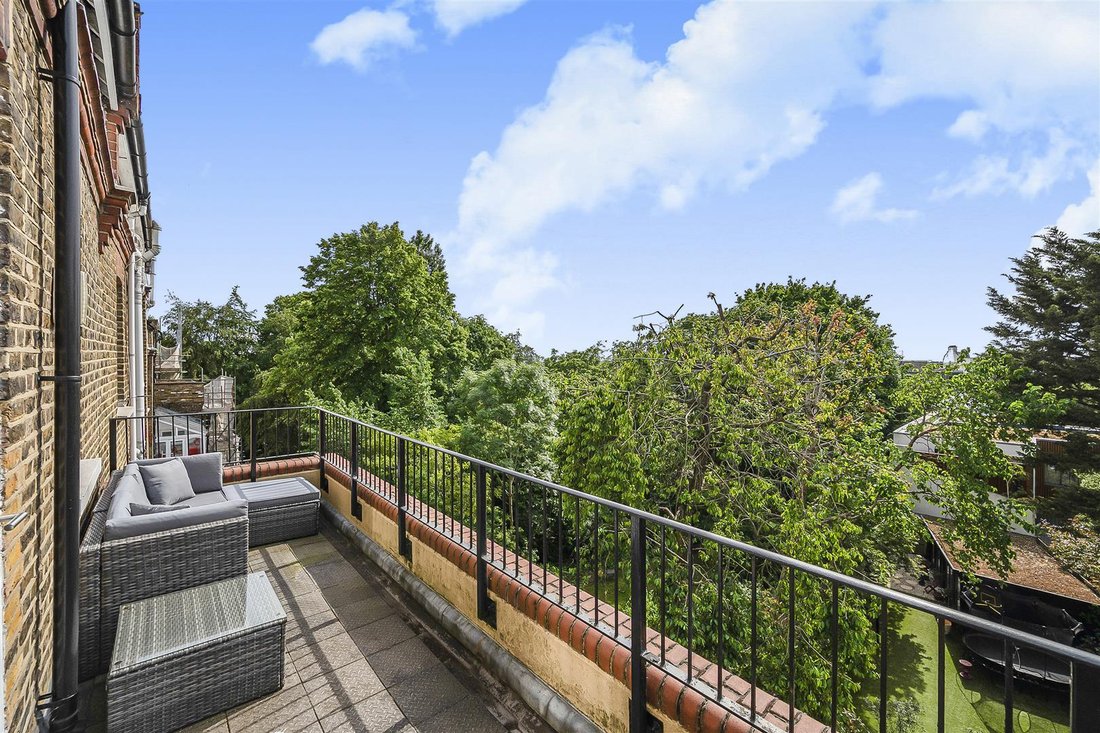 Apartment in Hamstead, Shalfleet, England 2 - 18761225