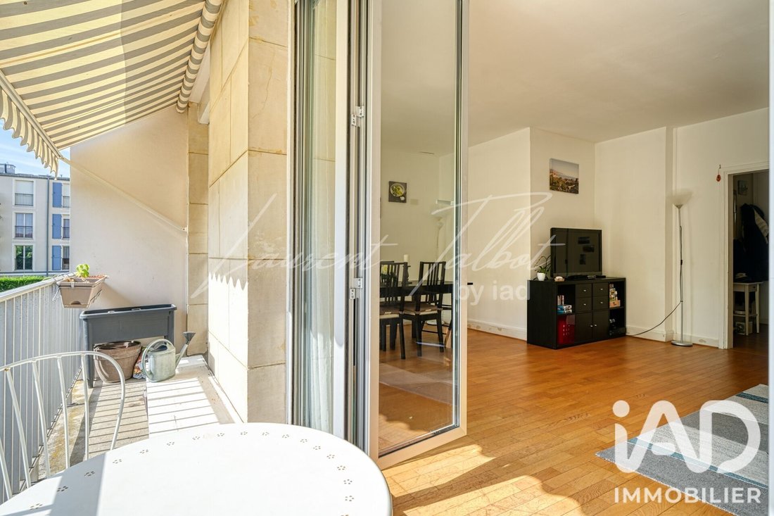 Apartment in Centre Ville, Croissy-sur-Seine, France 3 - 18759537