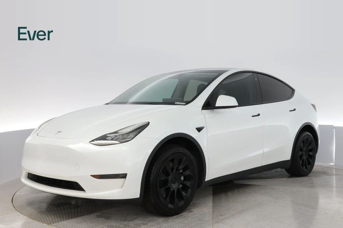 Suv in San Francisco, CA, United States 2 - 18755366