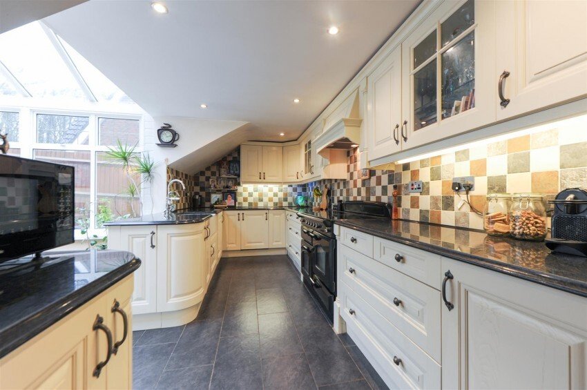 Bungalow in Knockholt, England 5 - 18761035