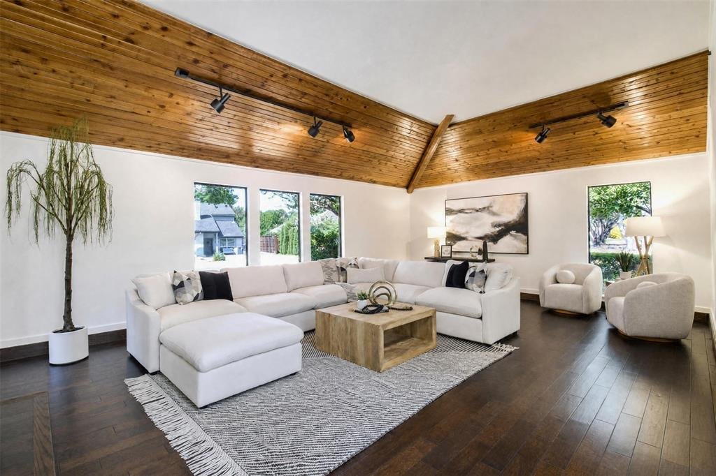 House in Dallas, Texas, United States 4 - 18589914