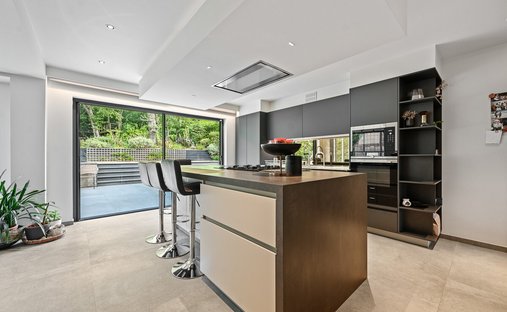 Haus in Ducks Hill, Hillingdon, England 1