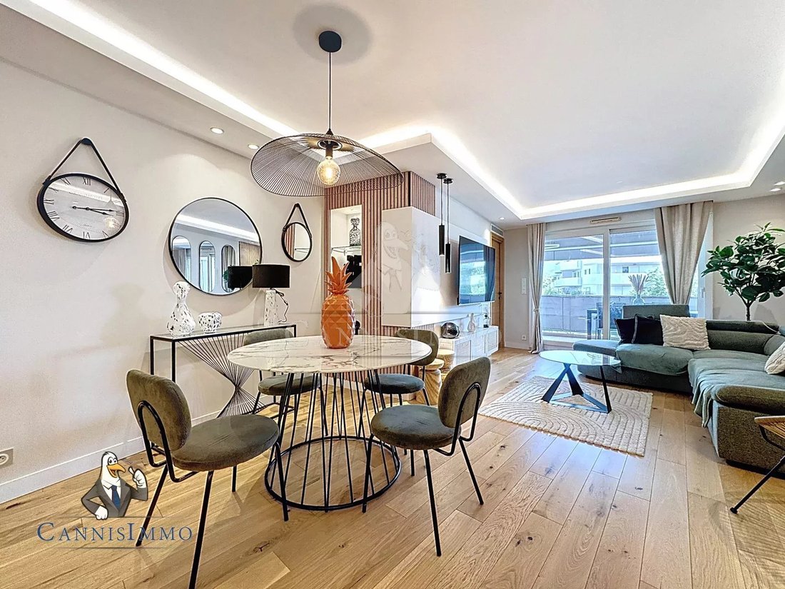 Wohnung in Les Termes, Mandelieu-la-Napoule, Frankreich 2 - 18756098