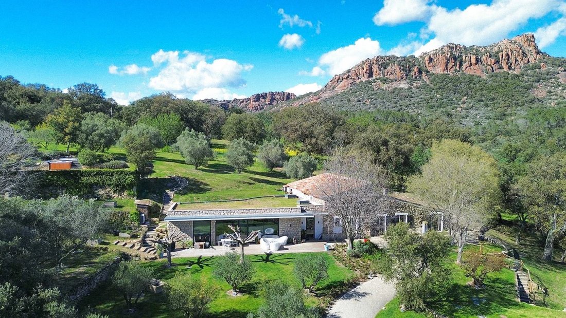 Villa à Ecarts, Roquebrune-sur-Argens, France 1 - 18749723