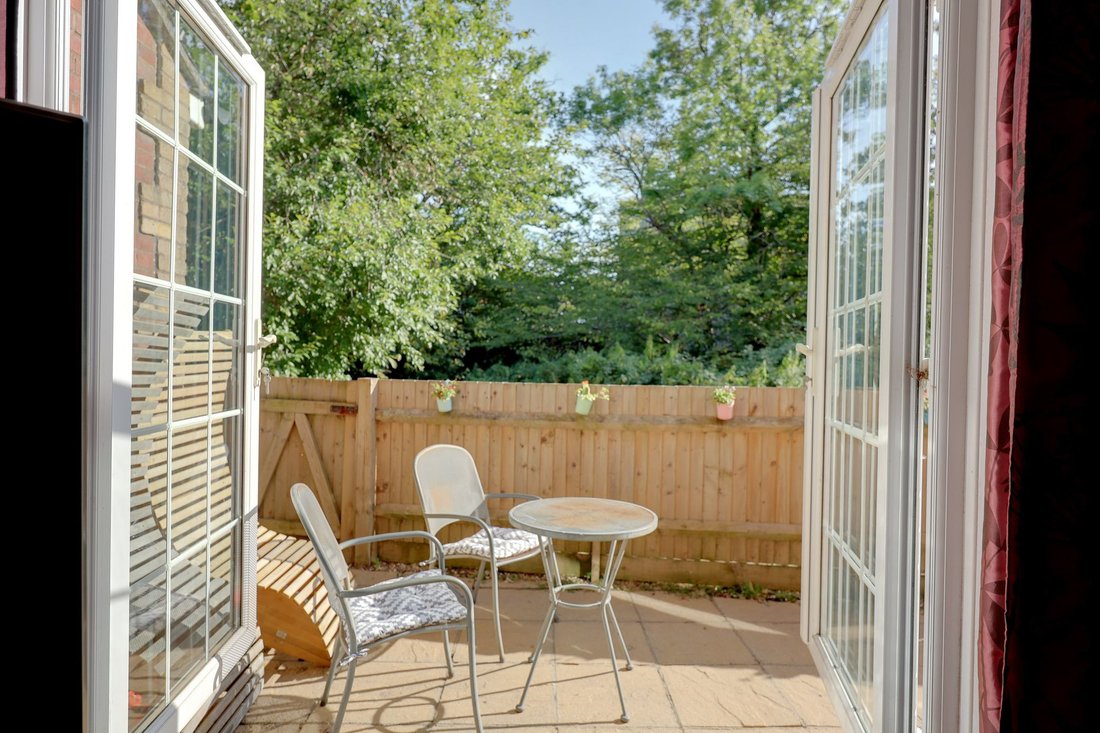 Haus in Burgess Hill, England 5 - 18749776