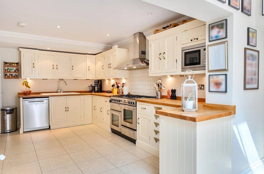 Casa en Hawks Hill, Fetcham, Inglaterra 1 - 18760973
