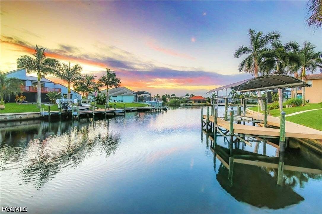 Casa a Cape Coral, Florida, Stati Uniti 2 - 18760932