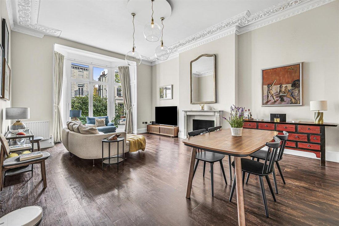 Apartment in Belsize Park, Camden, England 1 - 18761137