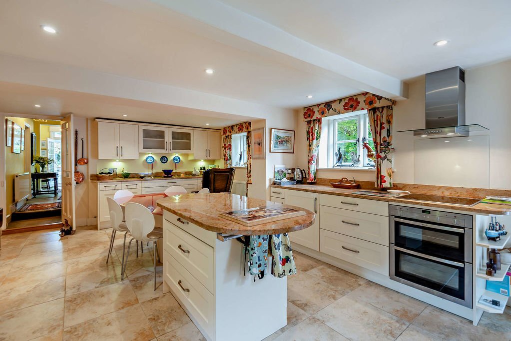 Casa en Peaslake, Shere, Inglaterra 2 - 18755816