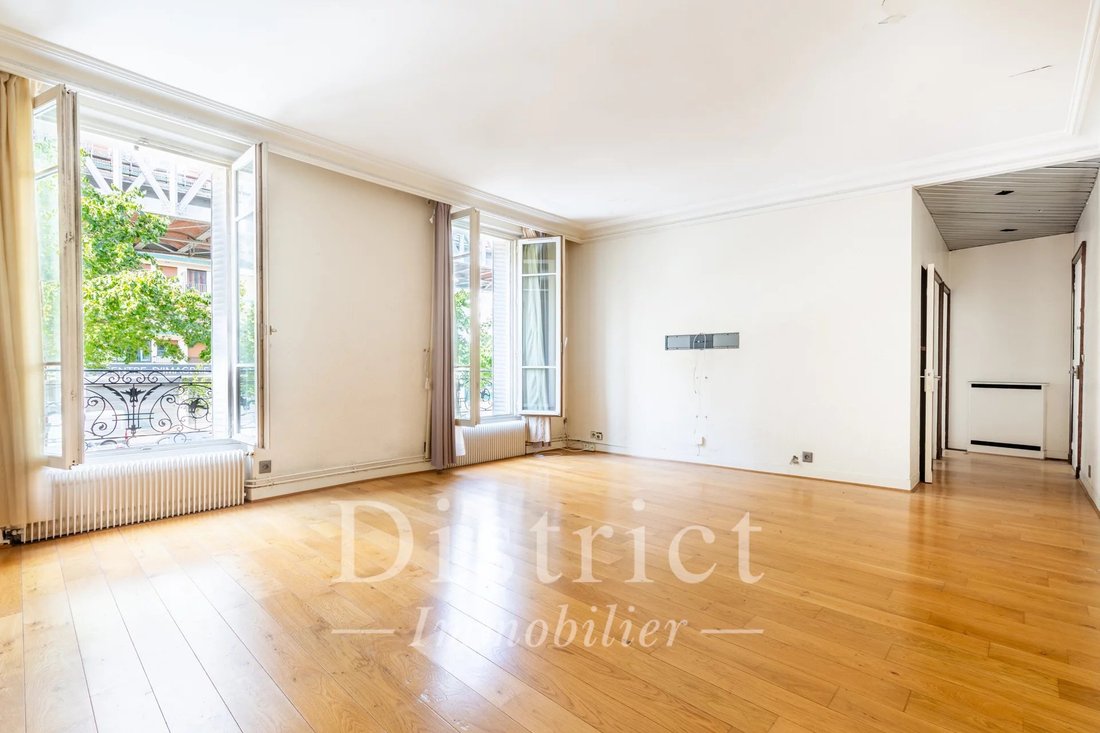 Apartment in Emeriau-Zola, Paris 15e Arrondissement, Paris 1 - 18750065