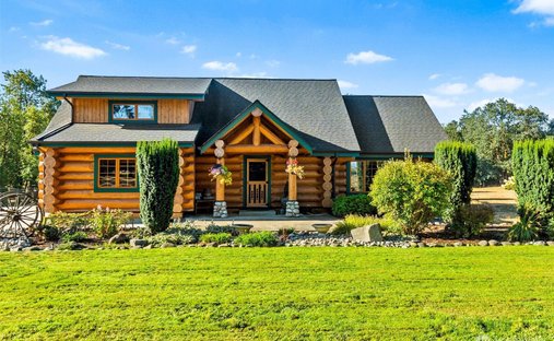 House in Tenino, Washington, United States 1