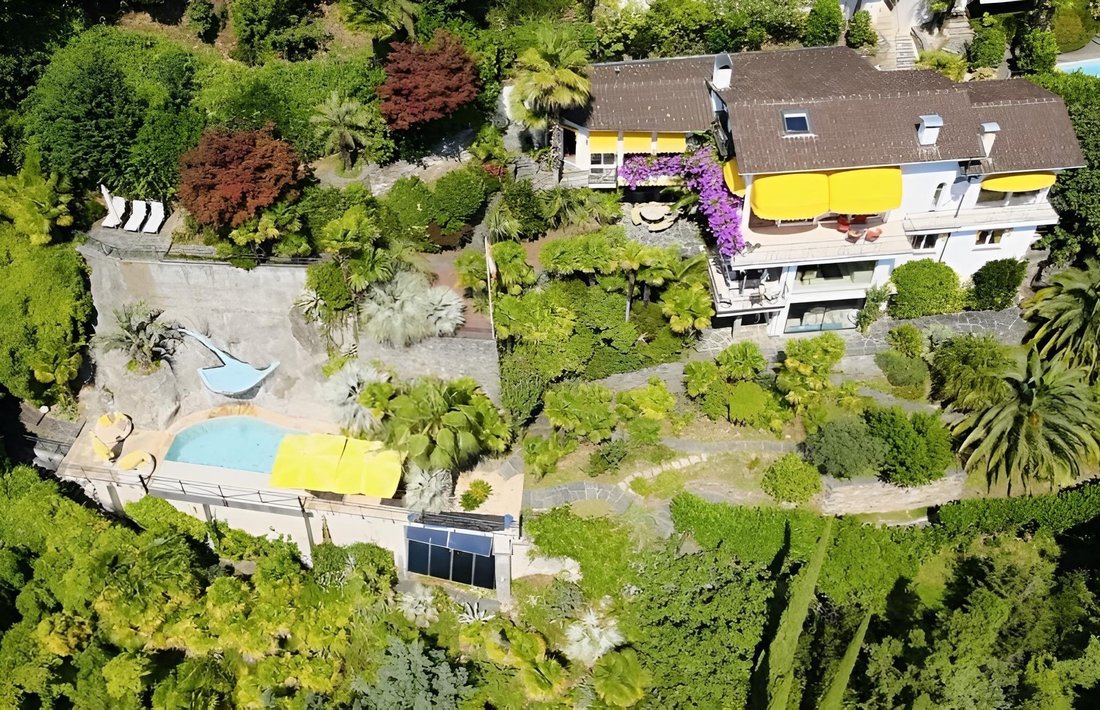 Villa à Brissago, Tessin, Suisse 1 - 18759944