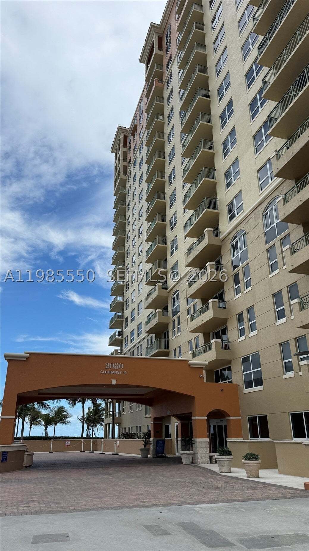 Condo in Hallandale Beach, Florida, United States 3 - 17624786