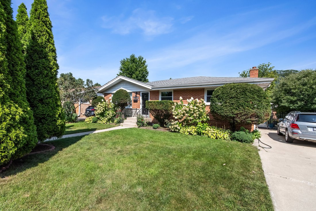 Casa a Morton Grove, Illinois, Stati Uniti 2 - 18750499