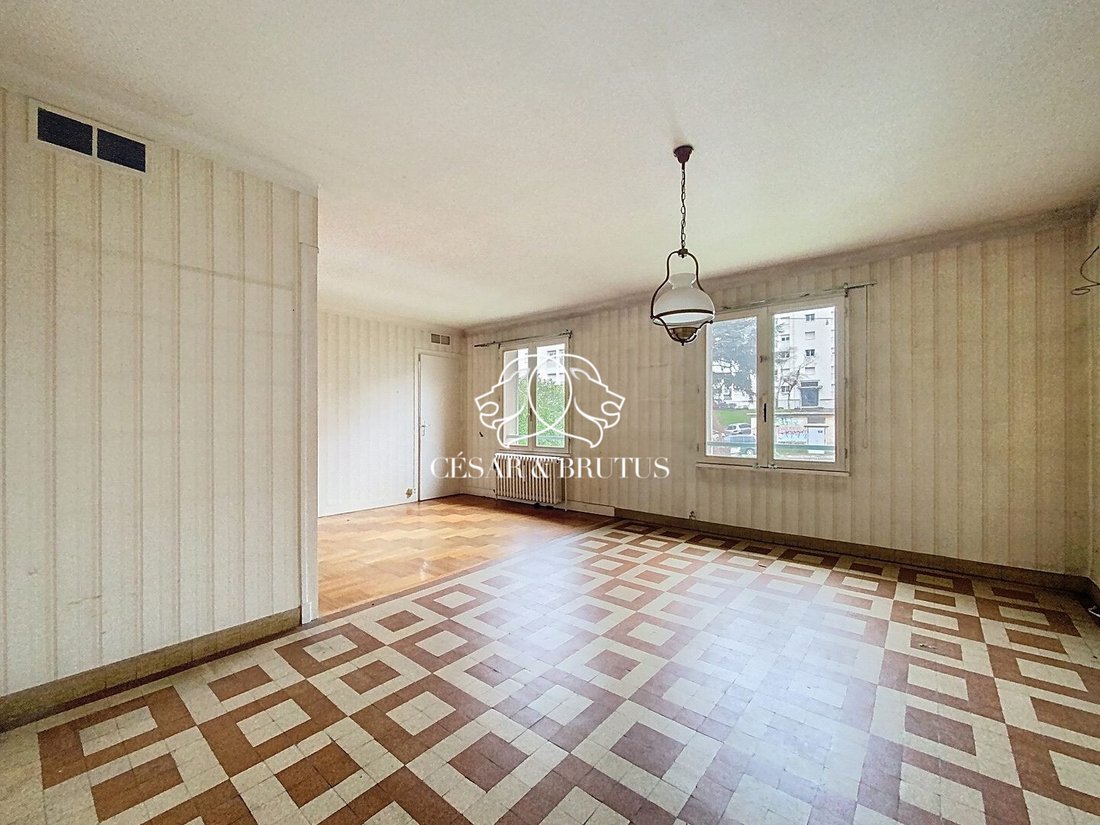 House in Sainte-Foy-lès-Lyon, Auvergne-Rhône-Alpes, France 2 - 16743314