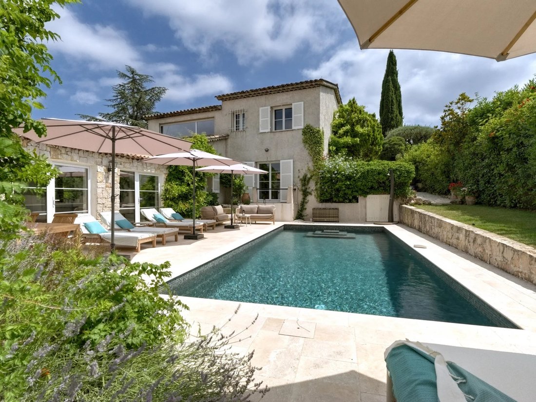 Villa in Valbonne, Provence-Alpes-Côte d'Azur, Frankreich 2 - 18749745