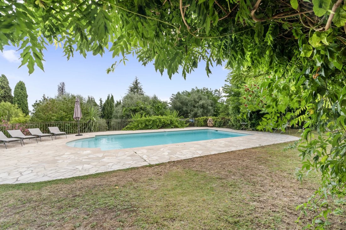 Villa à Châteauneuf-Grasse, Provence-Alpes-Côte d'Azur, France 2 - 18749746