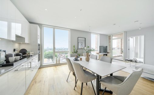 Apartment in Belsize Park, Camden, England 1
