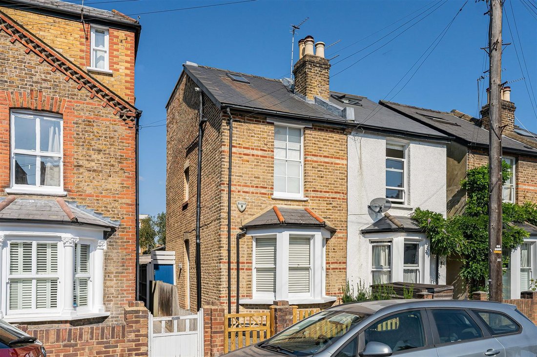 Casa a Kingston Upon Thames, Borough Reale di Kingston upon Thames, Inghilterra 1 - 18750777
