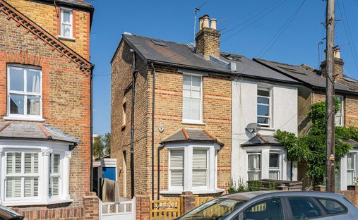 House in Kingston Upon Thames, Royal Borough of Kingston upon Thames, England 1