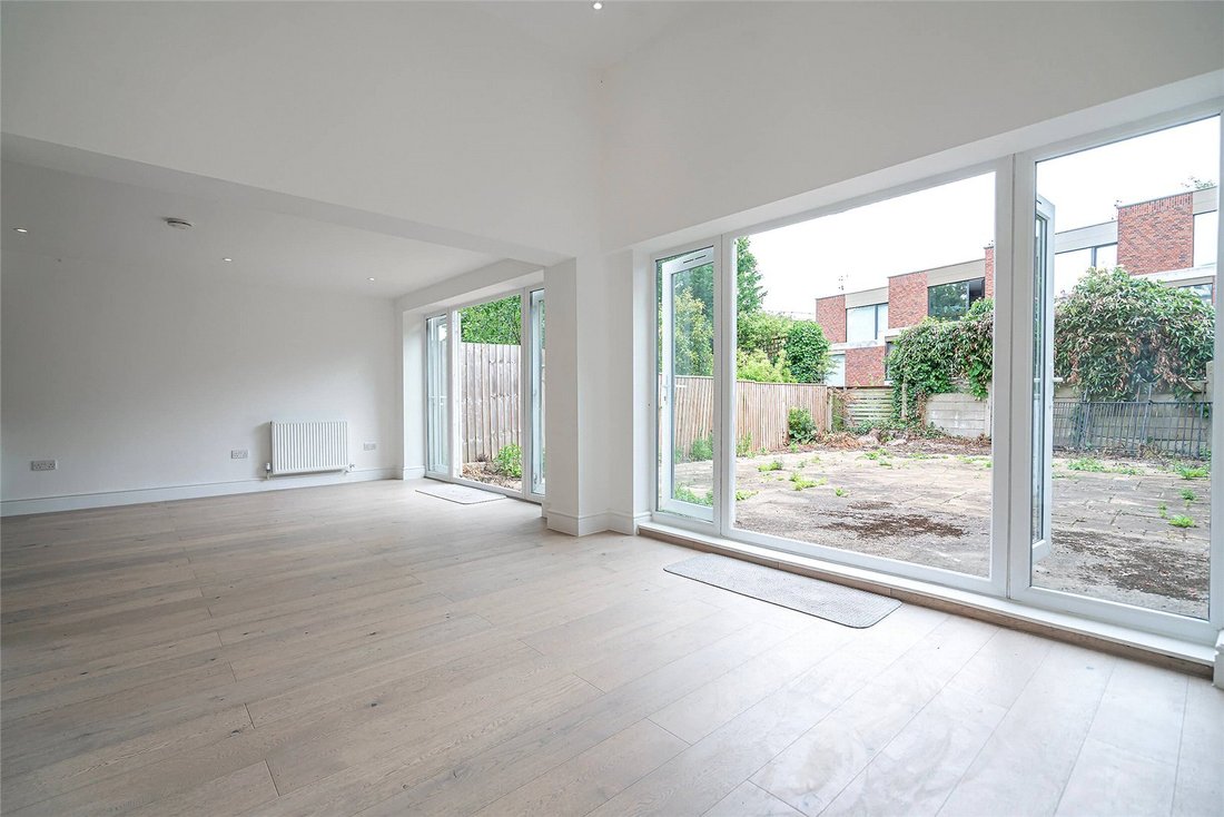 Apartment in Colney Hatch, Barnet, England 4 - 18761205