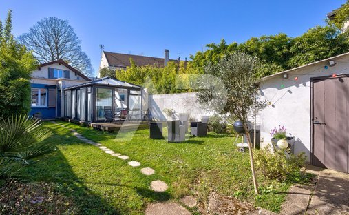 House in Beau Site-Pommerets-Binelles, Sevres, France 1