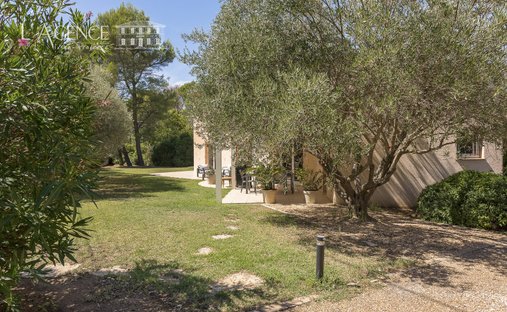 Villa a Le Tholonet, Provenza-Alpi-Costa Azzurra, Francia 1