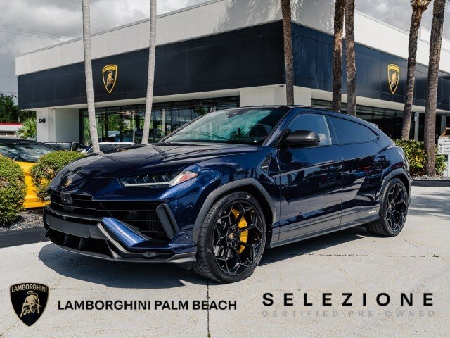Suv in Palm Beach, FL, United States 1 - 15716277