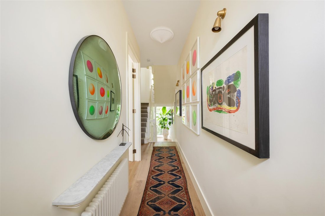 House in Hamstead, Shalfleet, England 2 - 18760972