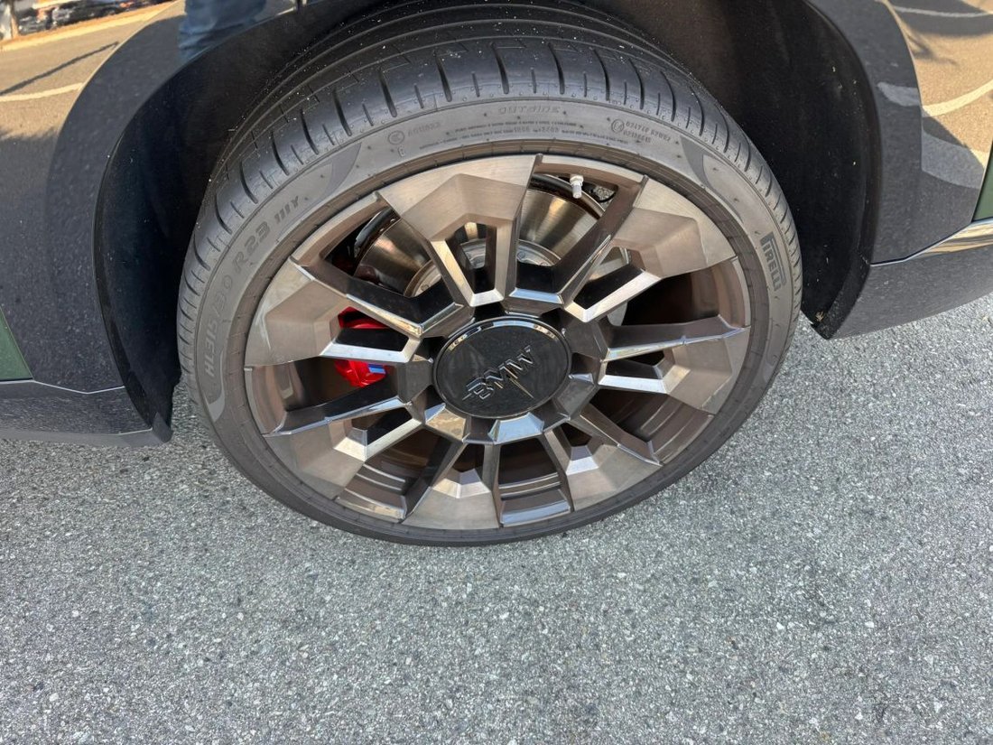 Suv in Los Angeles, CA, United States 4 - 18755349