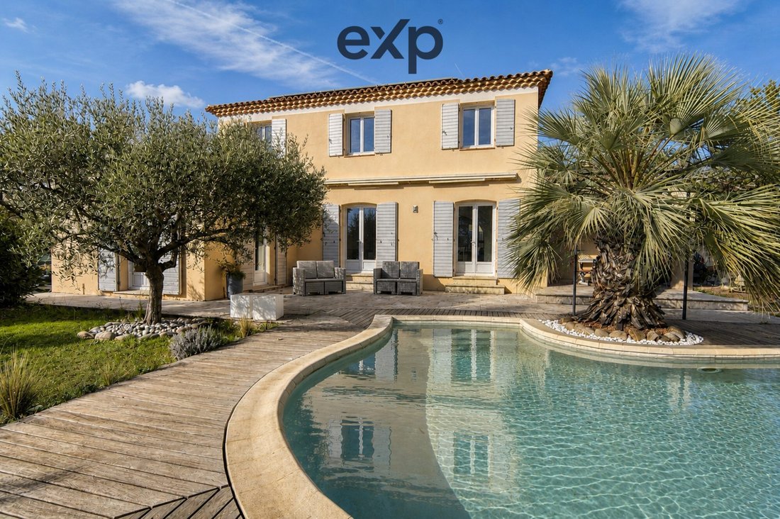 Casa de Campo en La Motte-d'Aigues, Provenza-Alpes-Costa Azul, Francia 1 - 18043674