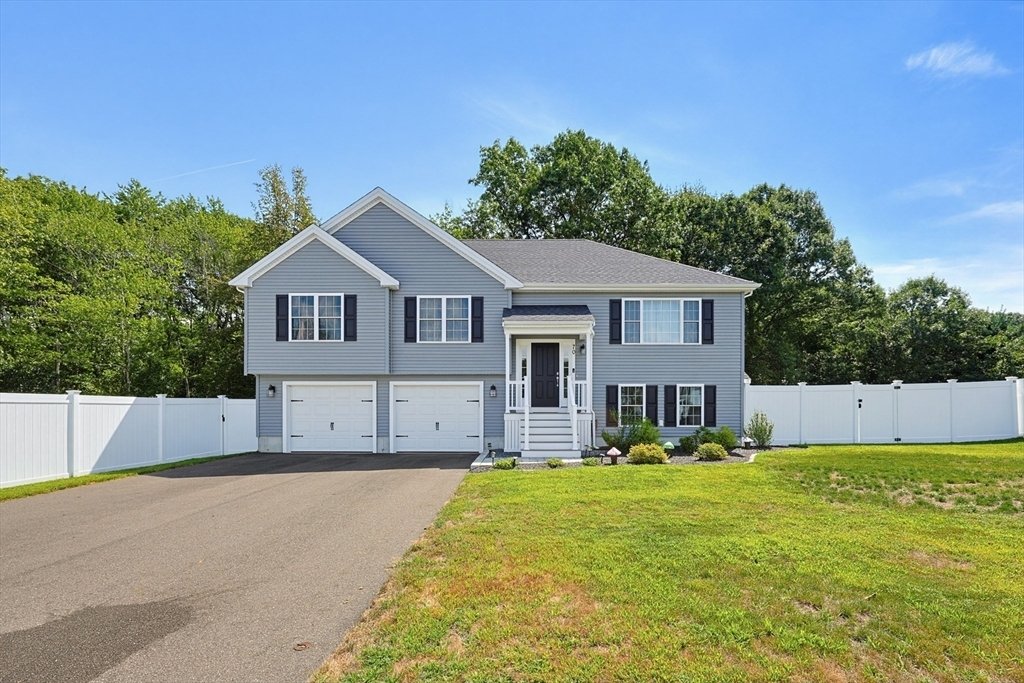 Taunton, Massachusetts, United States 1 - 18749684