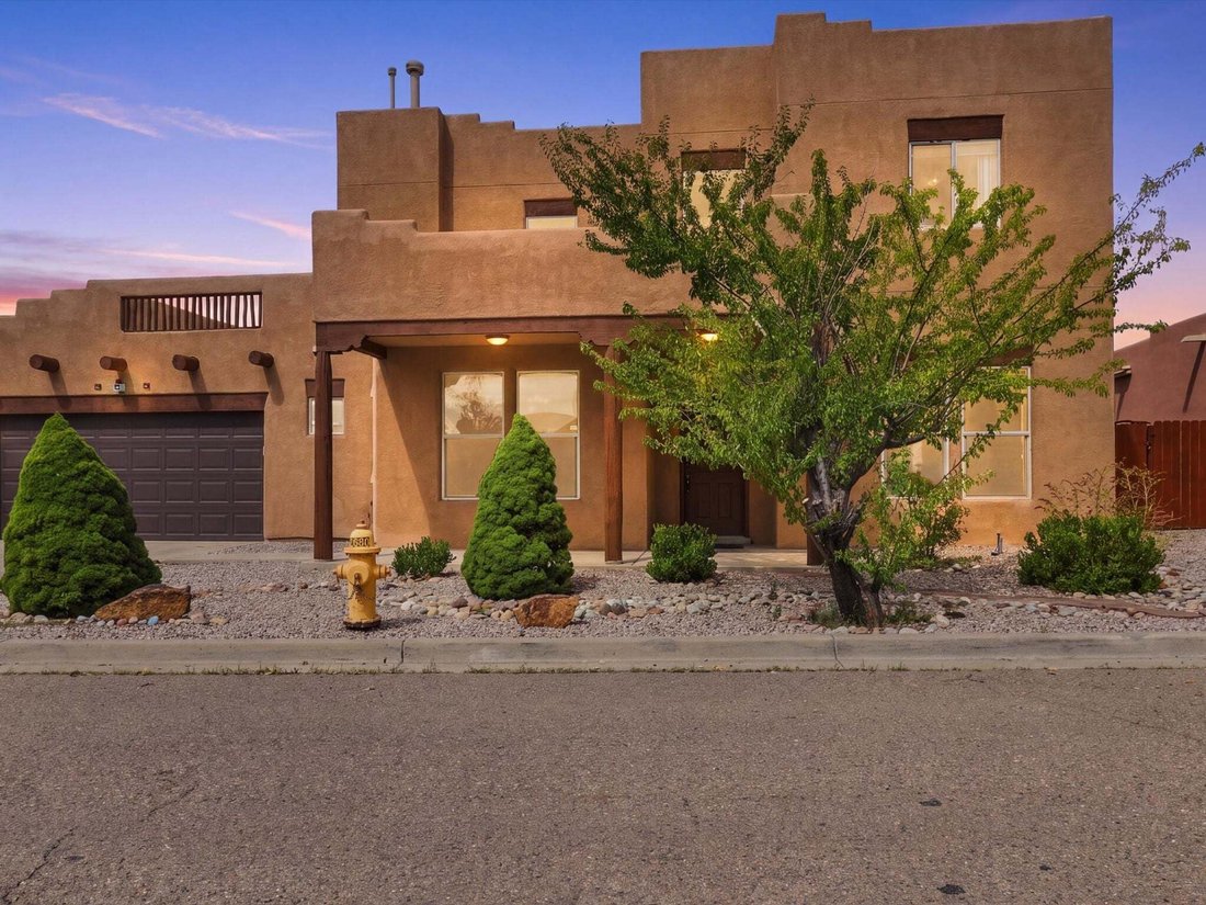 House in Santa Fe, New Mexico, United States 2 - 18760811