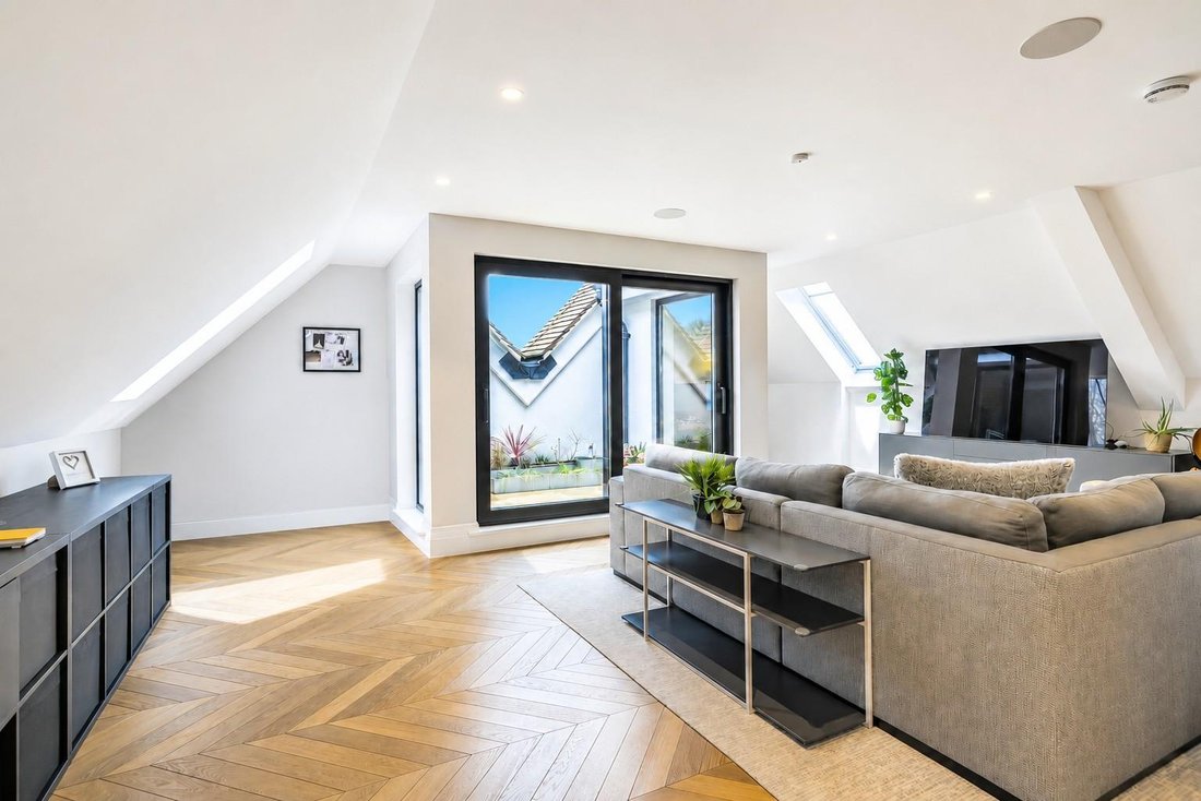 Apartment in Hamstead, Shalfleet, England 2 - 18761174