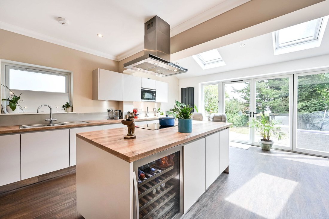 Haus in Surbiton Hill, Royal Borough of Kingston upon Thames, England 3 - 18760964