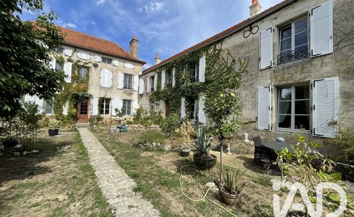 House in Chamesson, Bourgogne – Franche-Comté, France 1