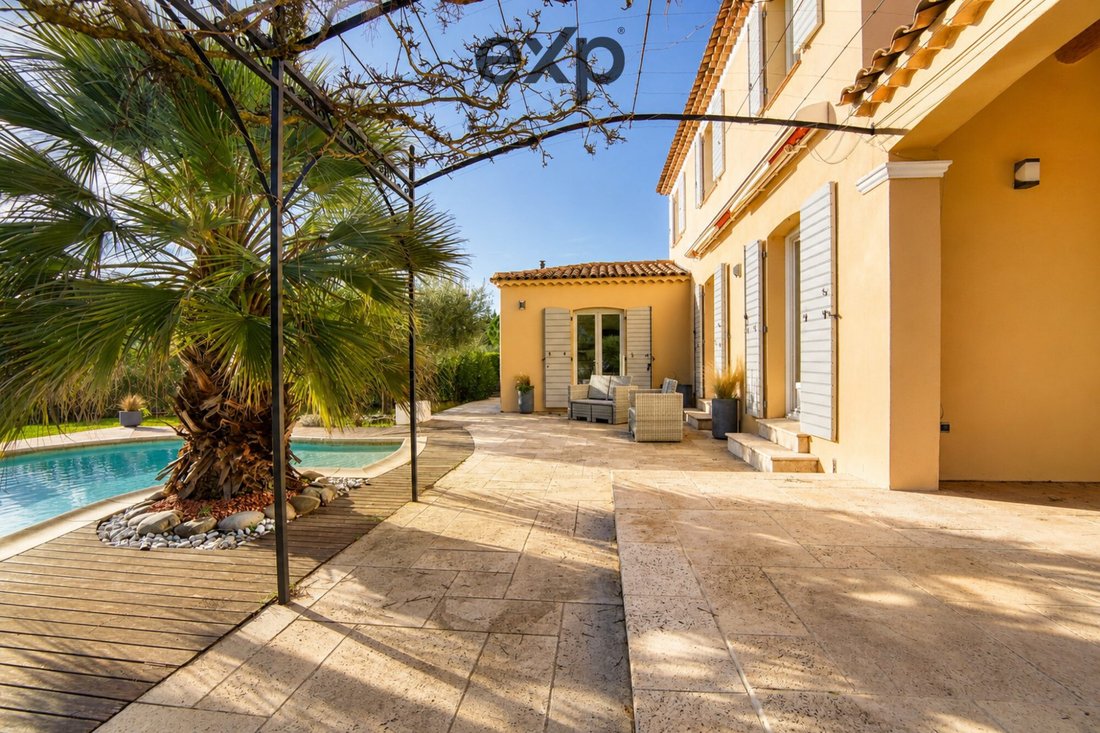 Casa de Campo en La Motte-d'Aigues, Provenza-Alpes-Costa Azul, Francia 4 - 18043674