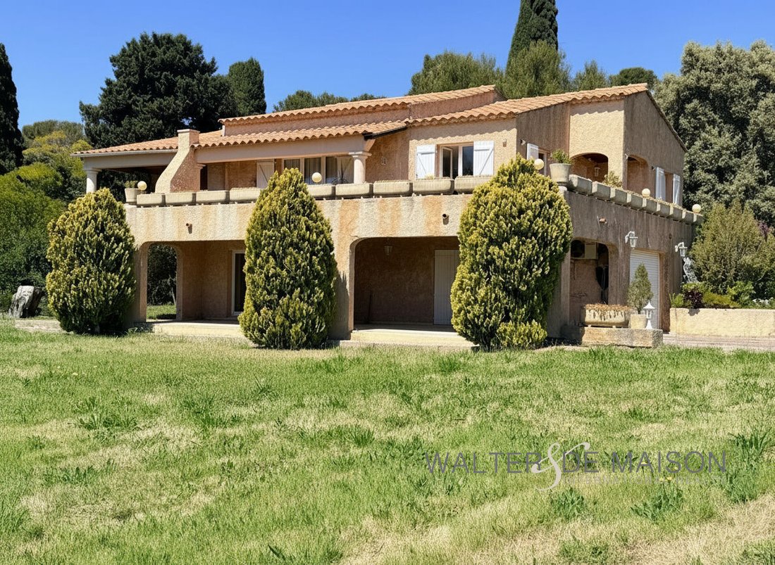 Villa in Hyères, Provence-Alpes-Côte d'Azur, Frankreich 2 - 18757646