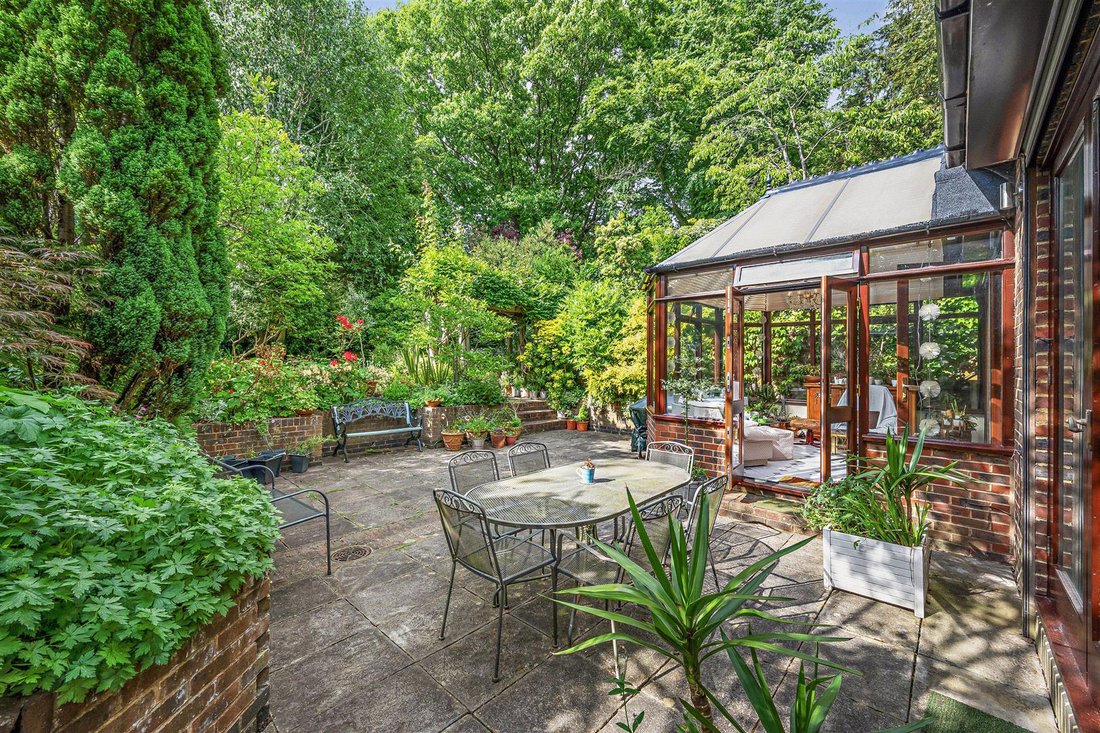 Apartment in Hamstead, Shalfleet, England 3 - 18761183