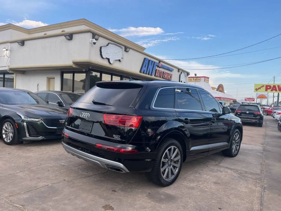 Suv in Houston, TX, United States 5 - 18753275